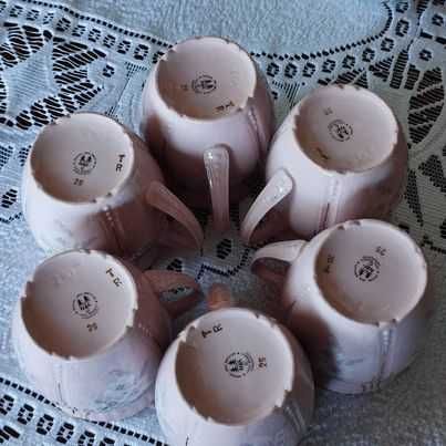 6 kubków z oryginalnej, czeskiej różowej porcelany. Sygnowane H&C.