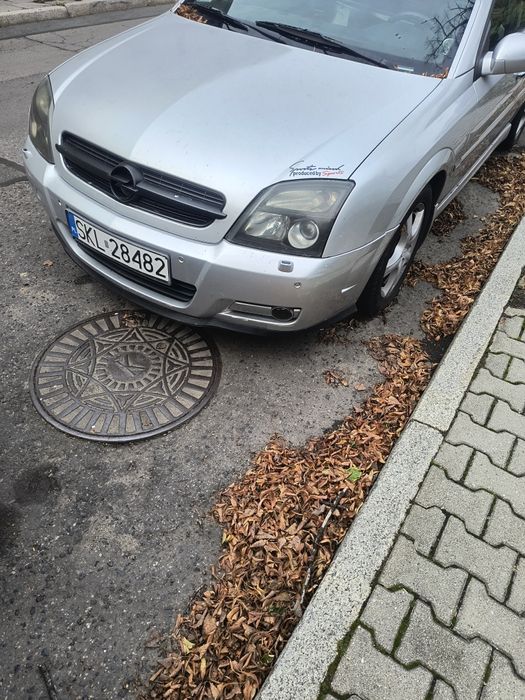 Zderzak GTS Vectra C przód