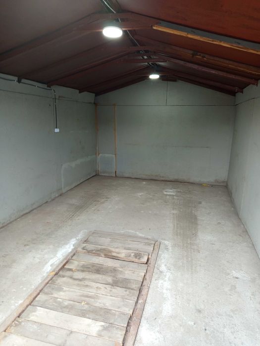 Оренла гаража з підвалом