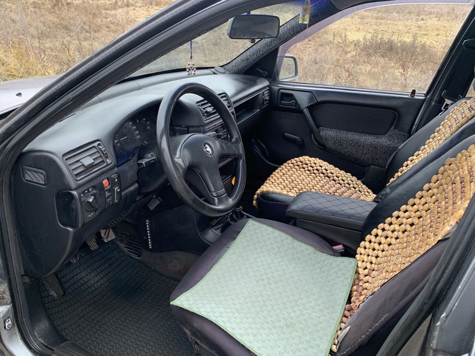 Продам авто Опель Вектра А