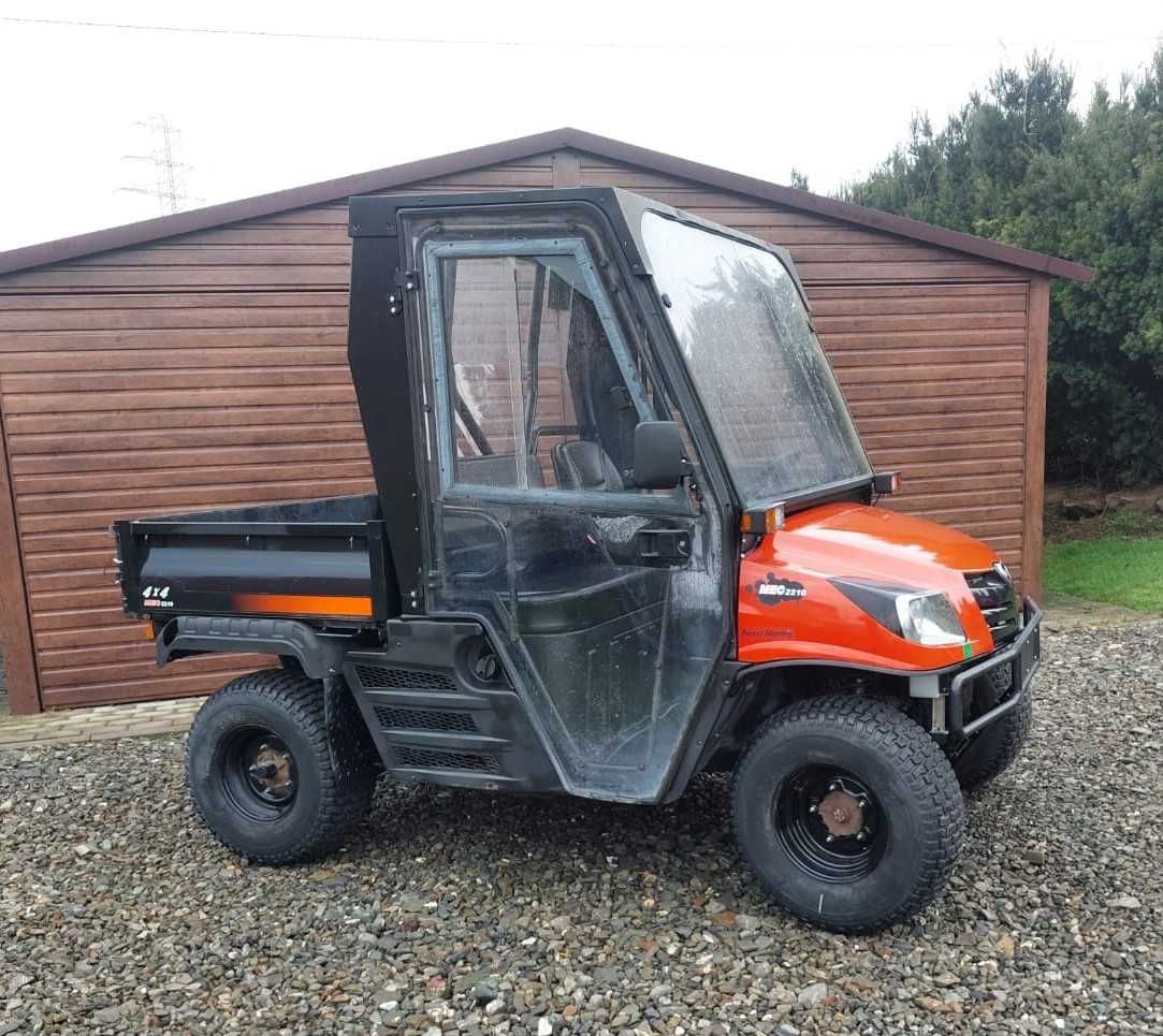 Kioti MEC 2210 nie John deere gator diesel 4x4