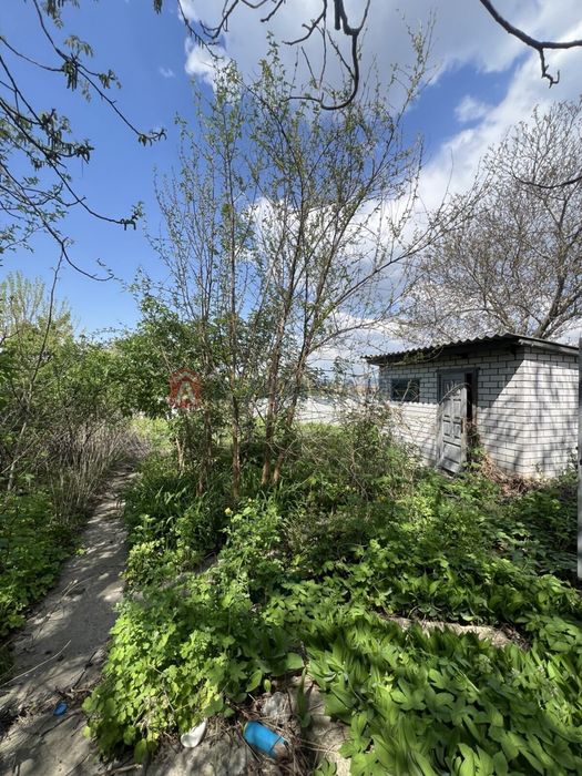 Продам ветхий домик с участком 13 соток в с.Любимовка, Приднепровск