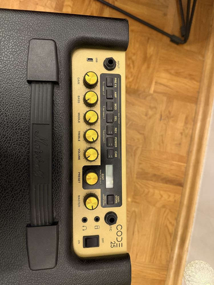 Marshall CODE 25 + footswitch + kable