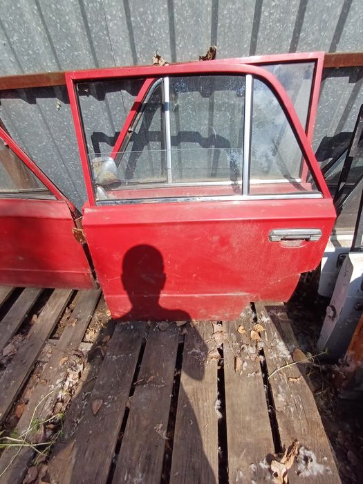 Продам двері на ваз 2101-06