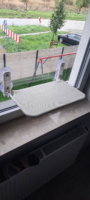 Leżak dla kota na szybe + dowóz