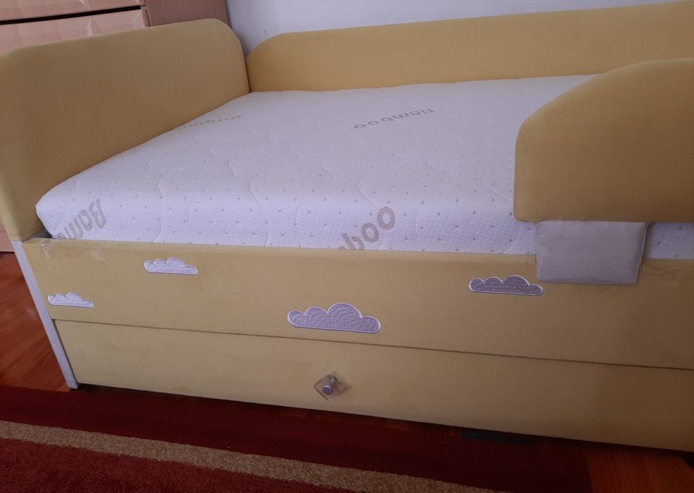 Łóżko dziecięce z materacem 160x80 tapicerowane Liść baldachim gratis