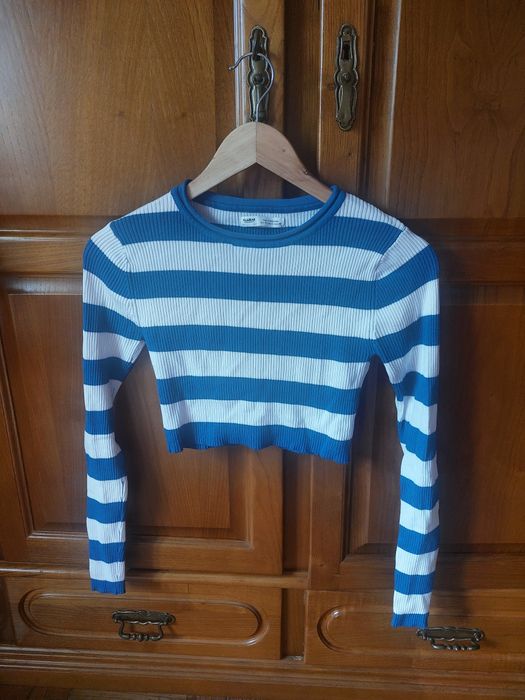 Vendo várias peças de roupa em ótimo estado. Várias fotografias.