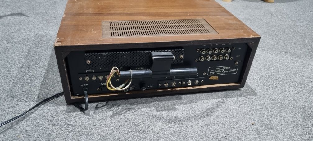 Amplituner ROTEL fax550