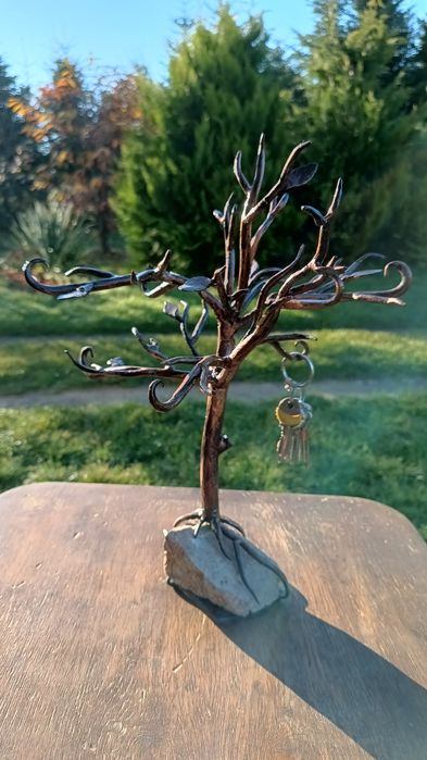 Wieszak stojak uchwyt na klucze biżuterię  drzewko szczęścia prezent