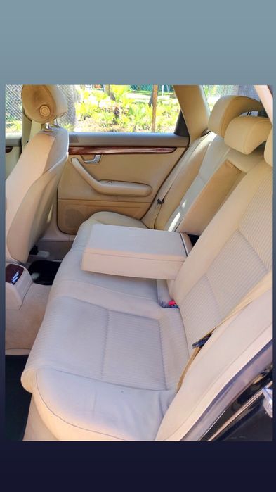 Vendo aceito retomas o  audi a4 2.0tdi 143cv apenas 240mil kms