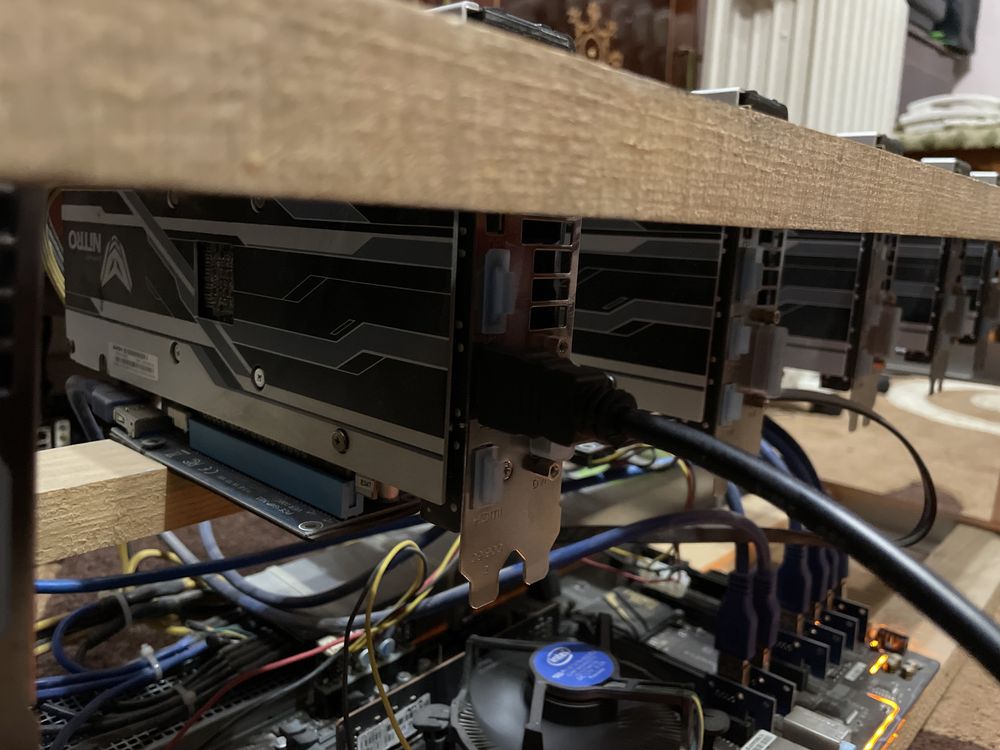 Продам ферму на 6 видеокарт rx470 4GB NITRO Plus DDR5