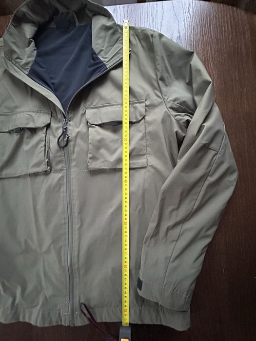 Курточка чоловіча.