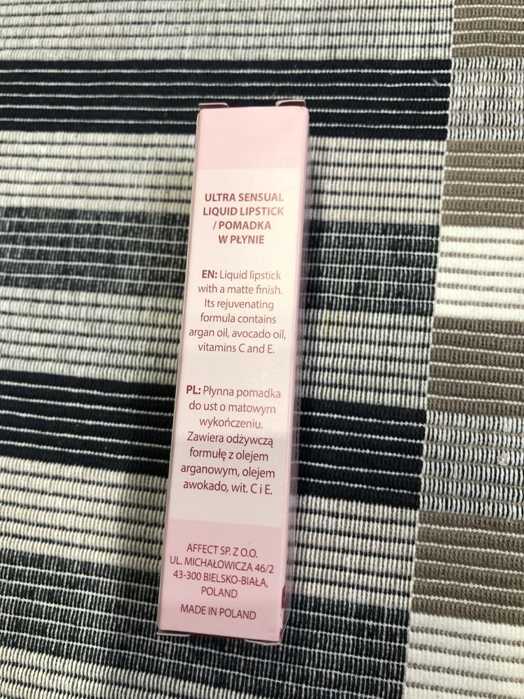 Pomadka Affect w płynie Ultra Sensual Sweet Temptation - NOWA!