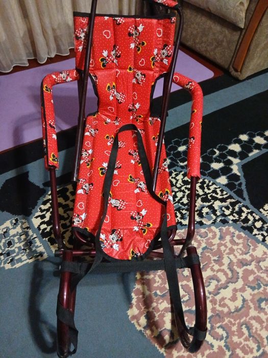 Санчата , санки дитячі , що складаютья