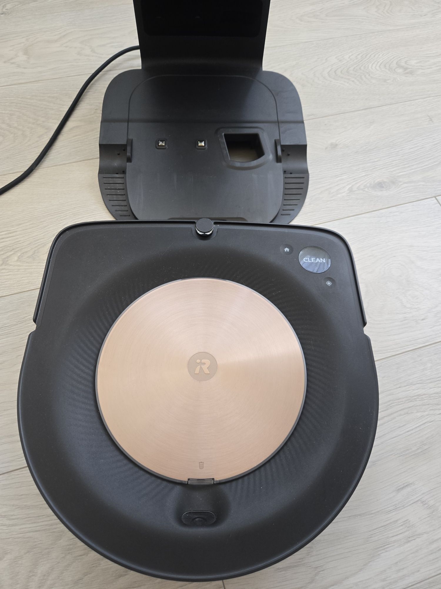 iRobot Roomba S9+ робот пилосос