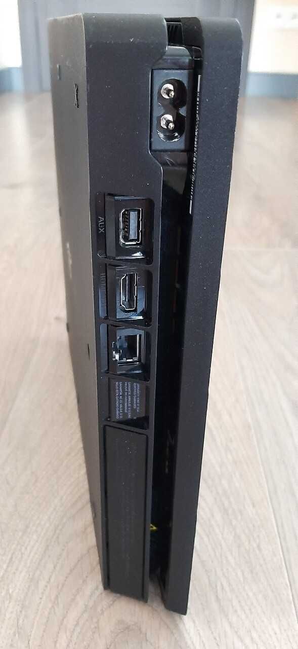 PlayStation 4 Slim 500GB + kontroler + gra Just Dance 2021