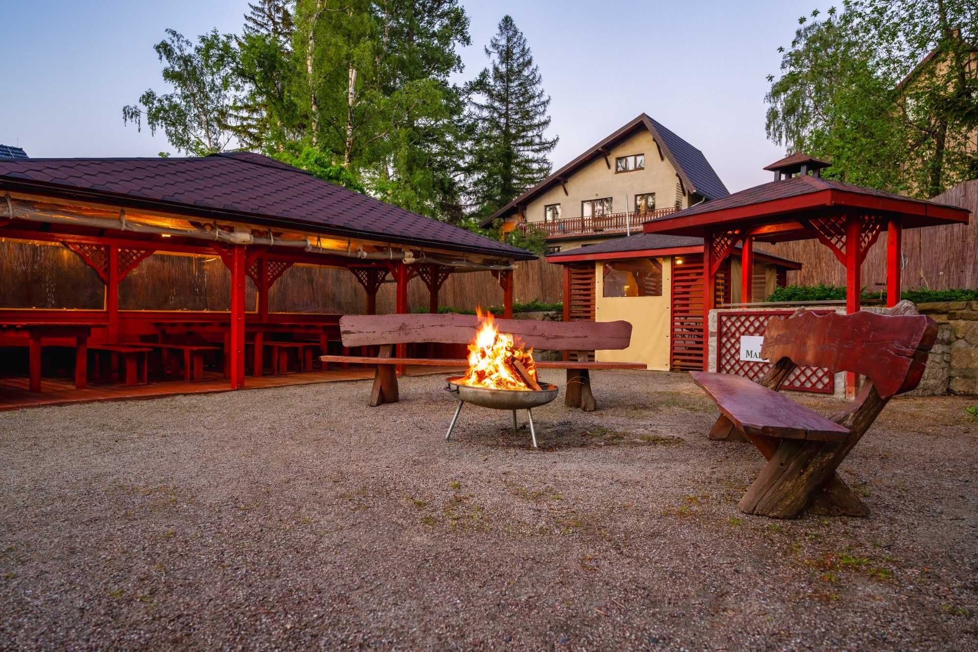 Noclegi w Karpaczu (Hotel*** - śniadanie basen jacuzzi sauna w cenie!)
