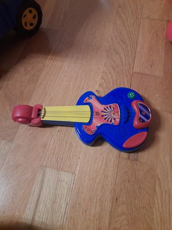 Gitara na baterie dla dziecka