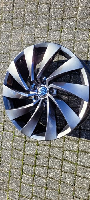 20" VW Arteon Oryginal 5x112 8j et40  R-line 3G8  Passat Shadow Chrom