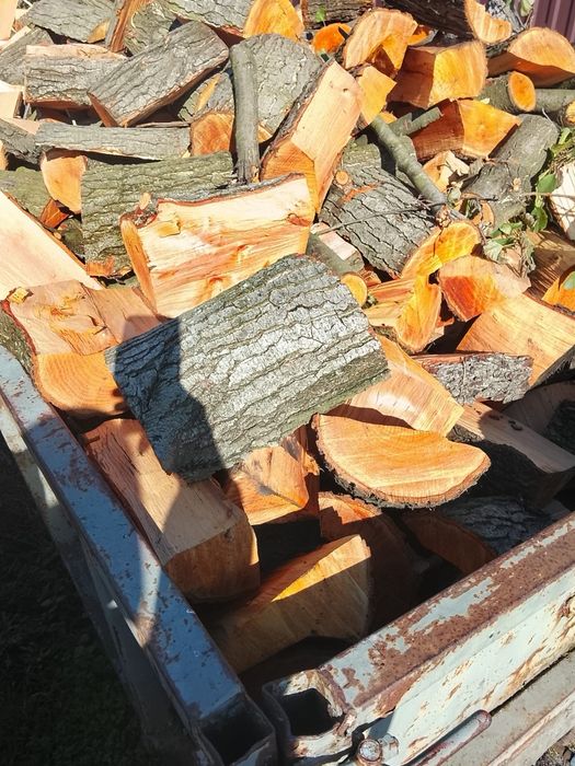 Sprzedam drewno opałowe kominkowe.ciete łupane
