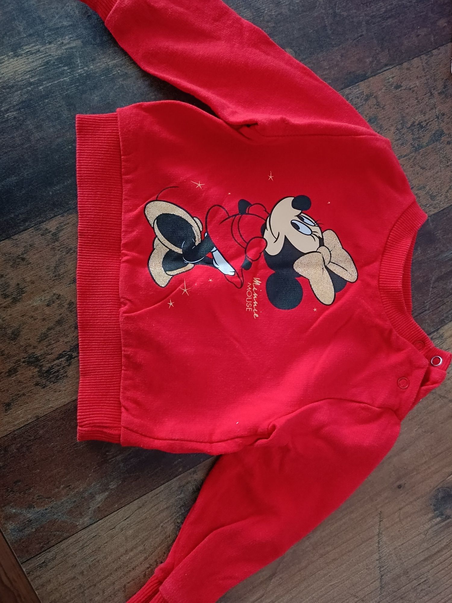 Piękna bluza myszka Minnie 
Stan idealny, ubrana kilka razy