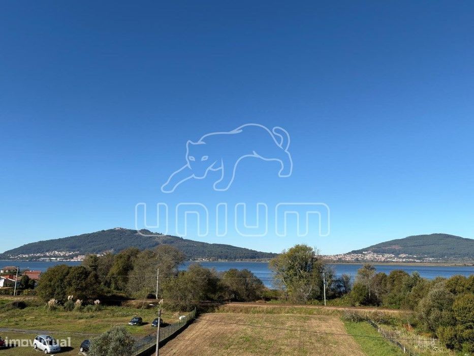 Apartamento T2 com vista para o Rio Minho e Espanha