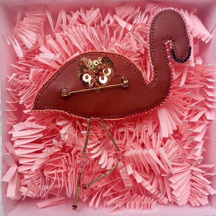 Брошки Flamingo