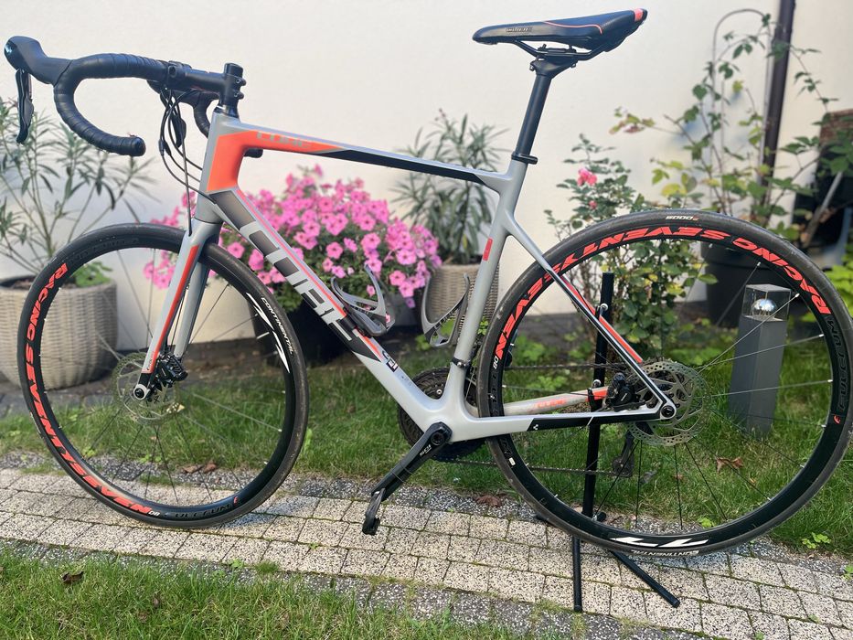 Rower szosowy karbon Cube Attain GTC PRO Disc