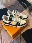 Buty Louis Vuitton LV Trainer White Black Moda Obuwie sportowe r.40