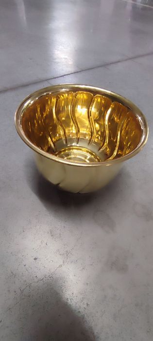 Złote osłonki na doniczki 4szt. nowe