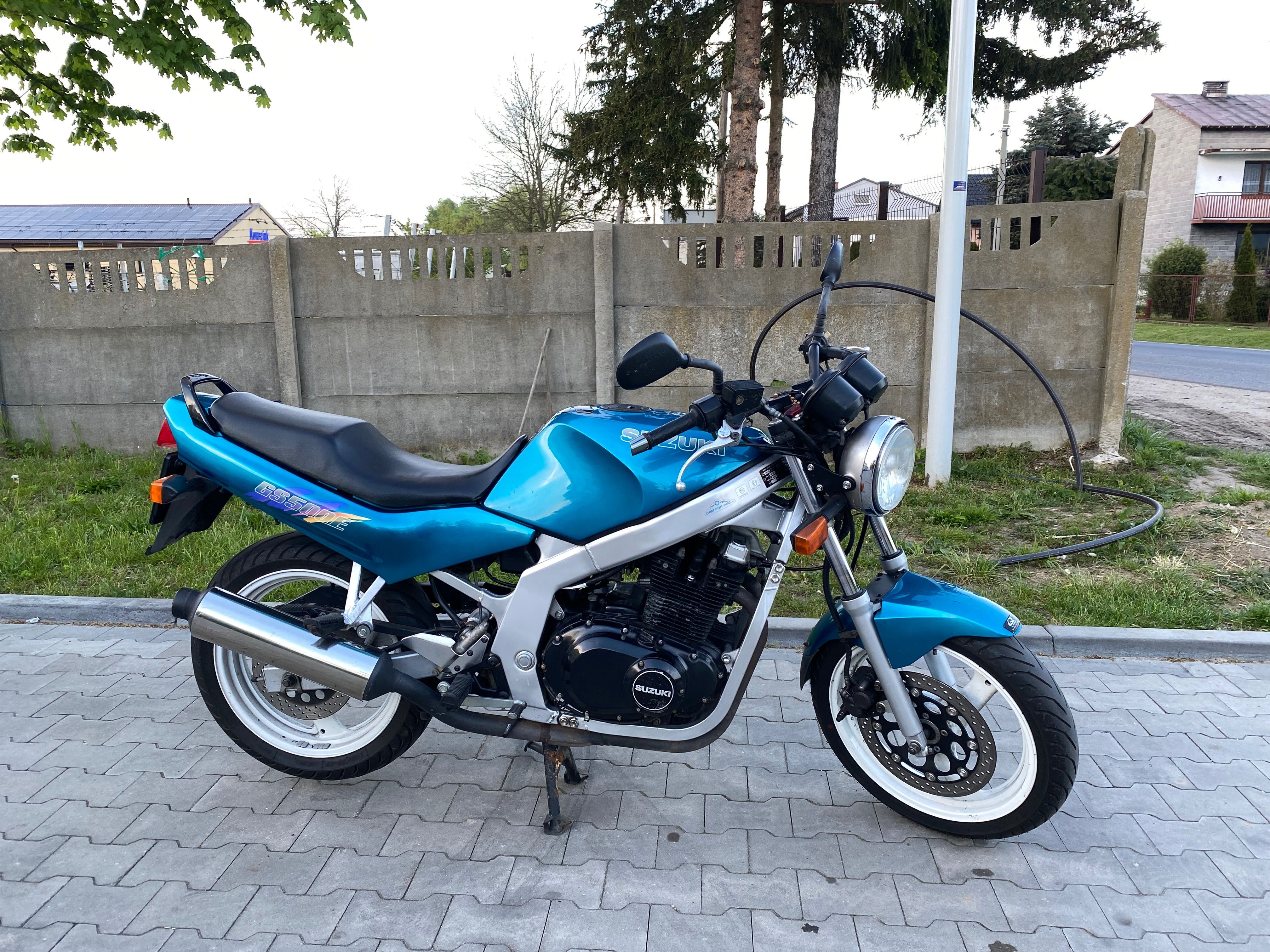 Suzuki GS500 doinwestowany