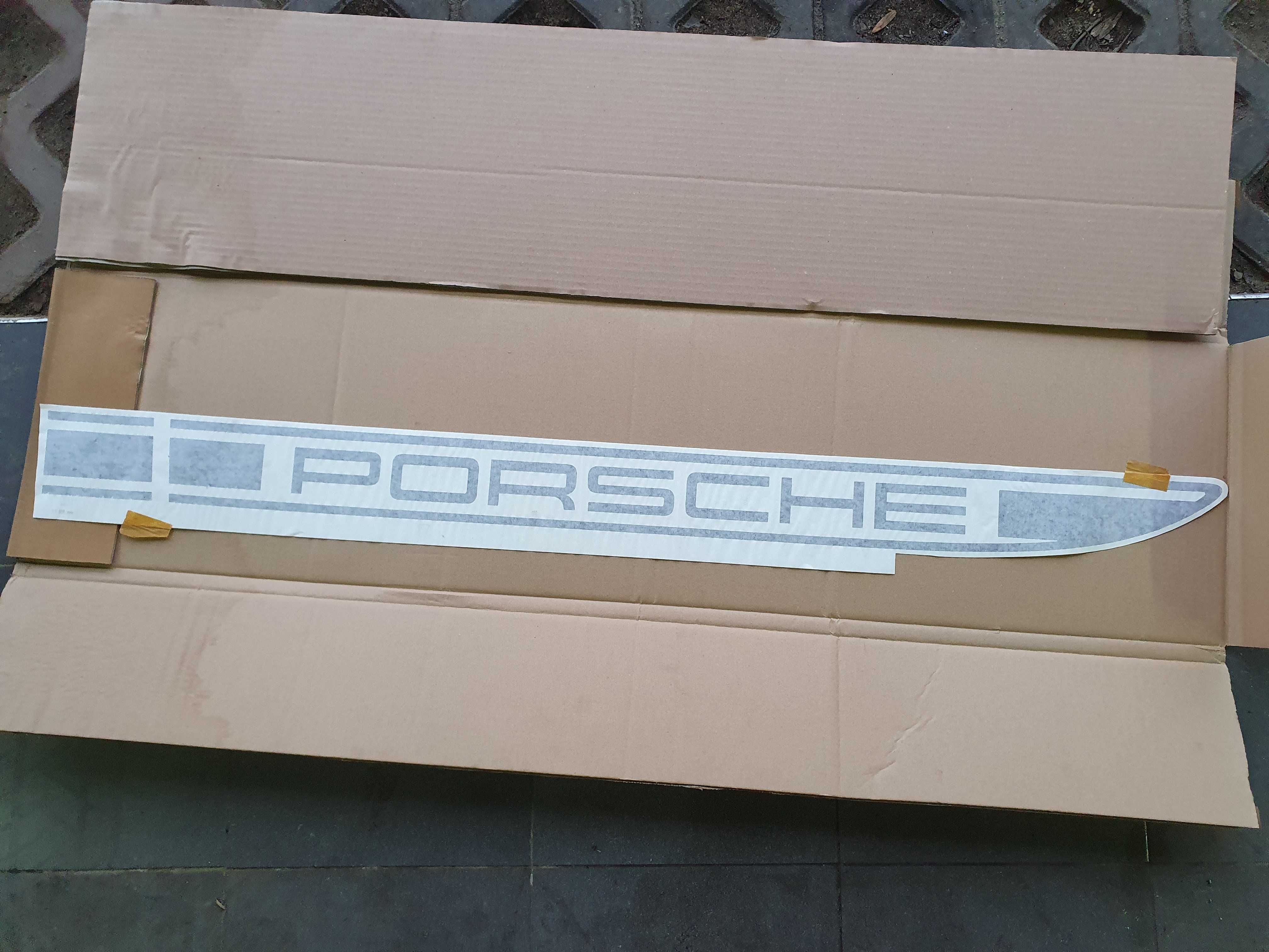 Naklejka ozdobna Porsche 992 911