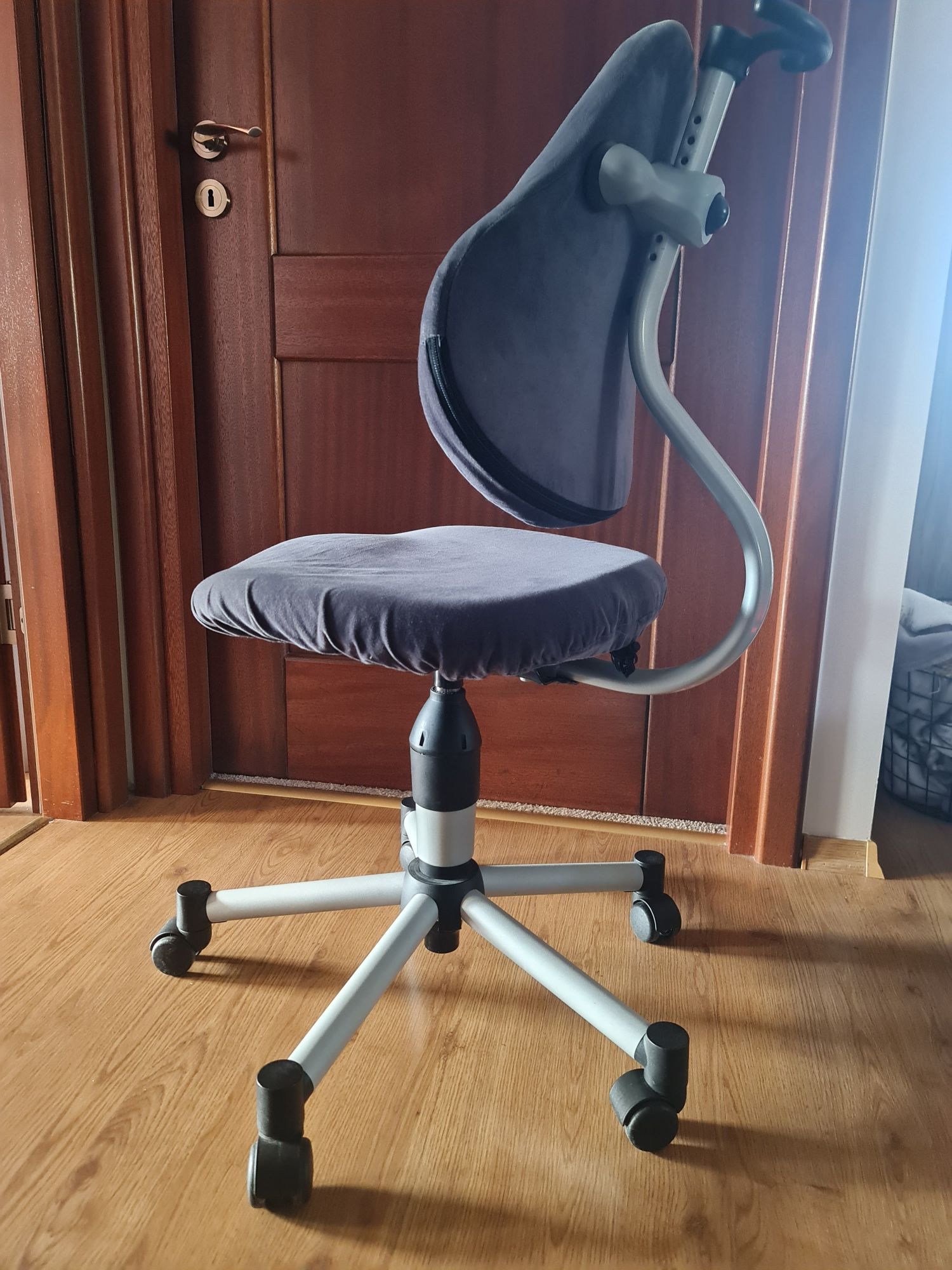 Krzesło obrotowe biurowe