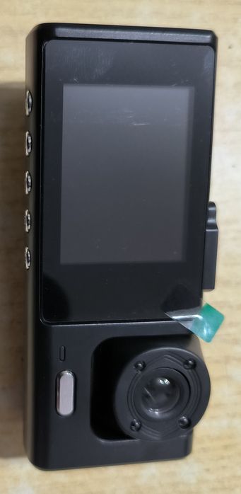 Продам відеореєстратор с 3 камерами 1080 р + карта 32 Гб