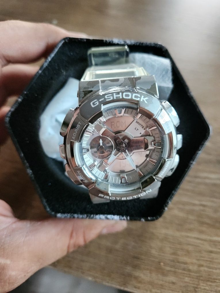 Casio G-shock GM- 110SCM- 1AER super stan full set