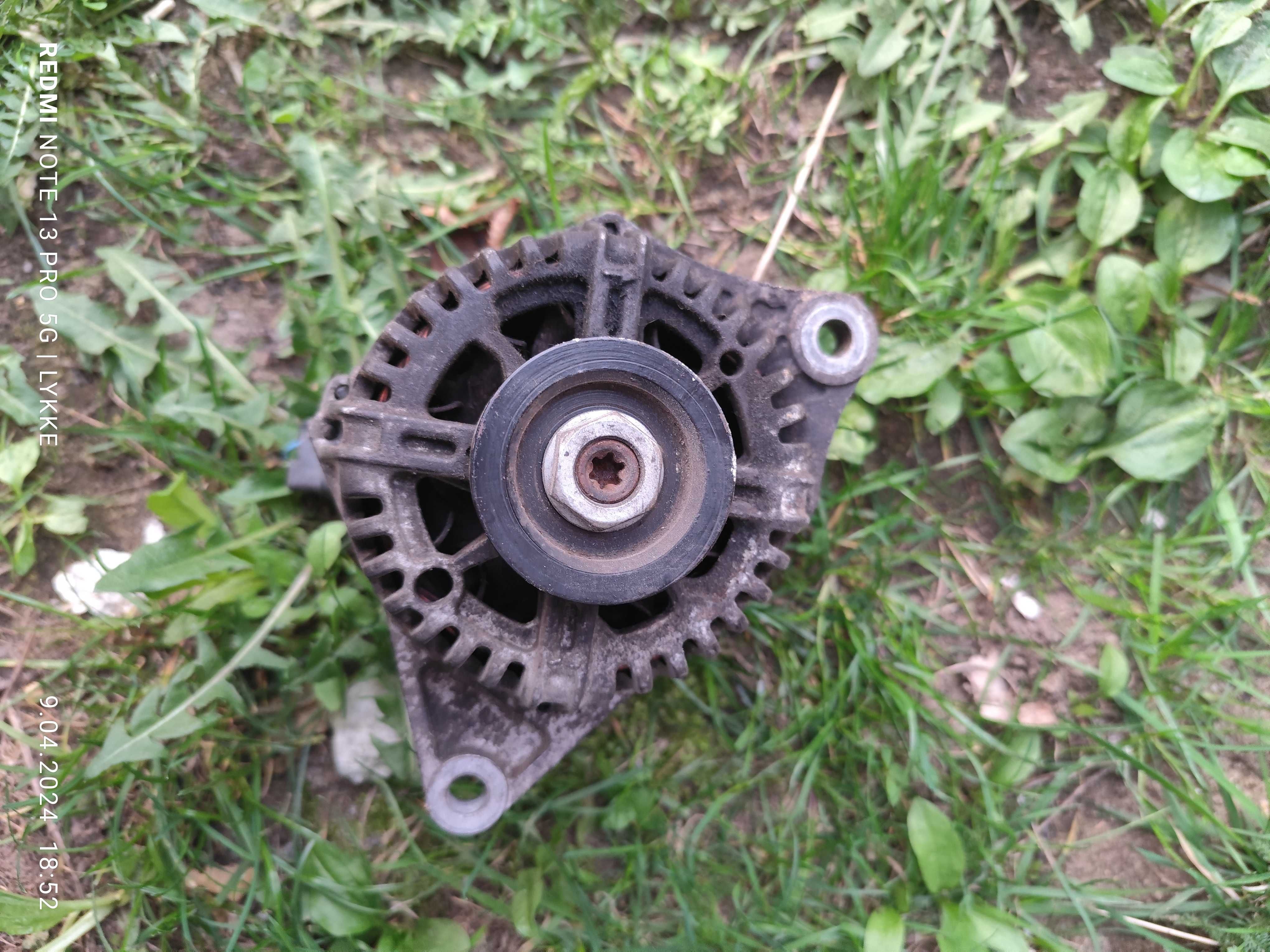 Nissan Micra K12 alternator 1,2i automat