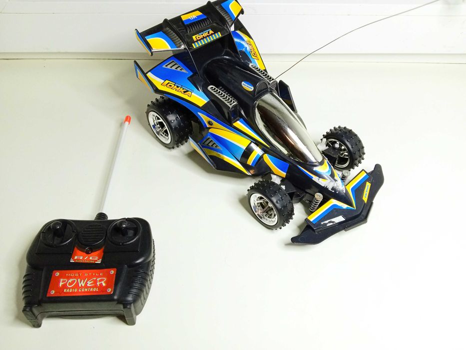 Машинка на пульті управління "Гонка"