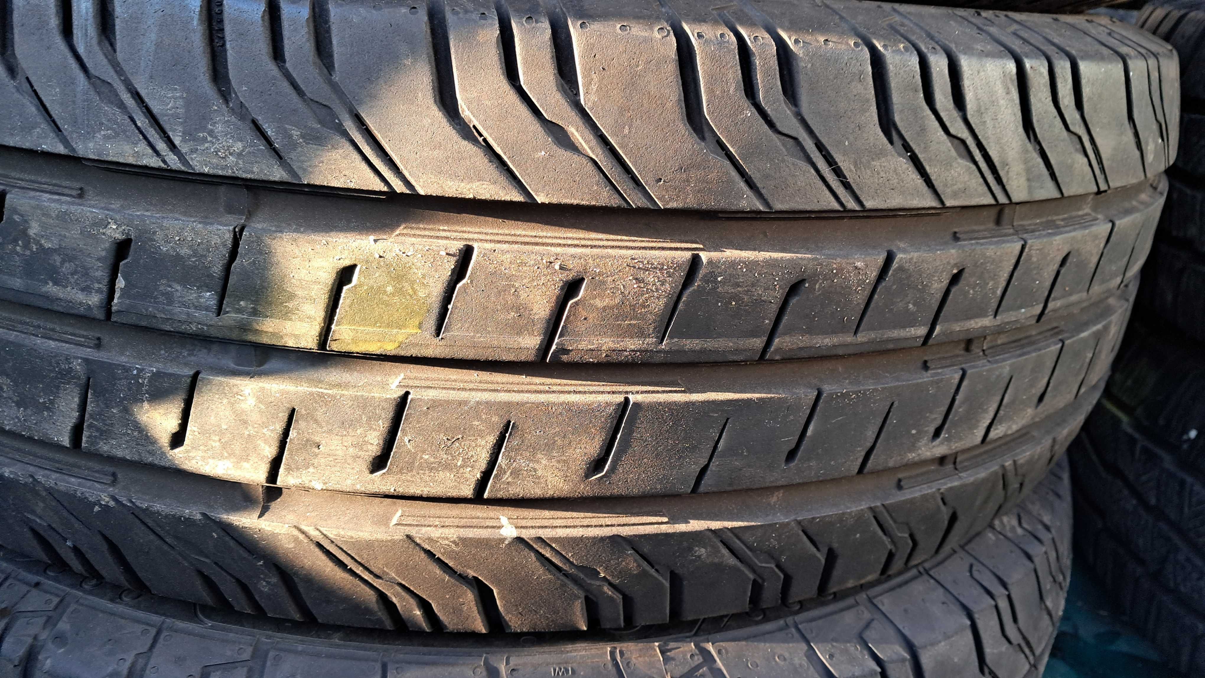 Літо 2шт 215/60R17C Continental  Conti Van Contact 200