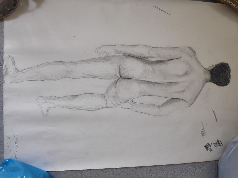 Desenhos,quadros e tela alguns de exposição.