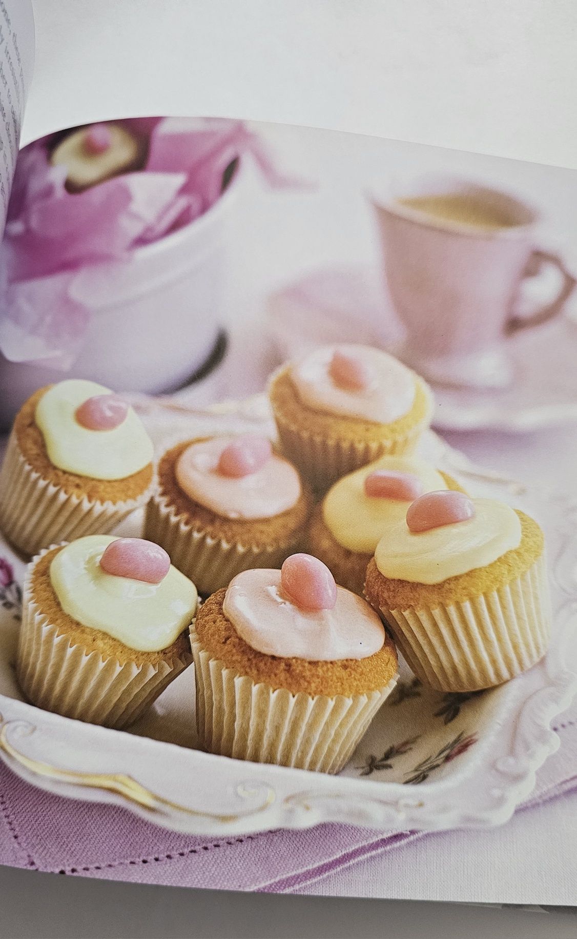 Cupcakes Rosie's Pantry książka kucharska po angielsku babeczki