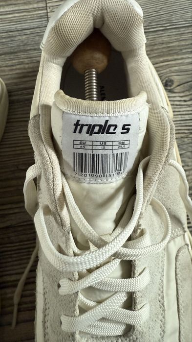 Buty Balenciaga Triple S w kolorze ecru