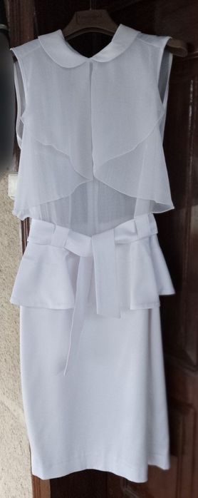 Продаю плаття біле