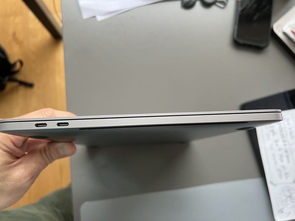 MacBook Pro i5 13” 8GB 512GB 2017