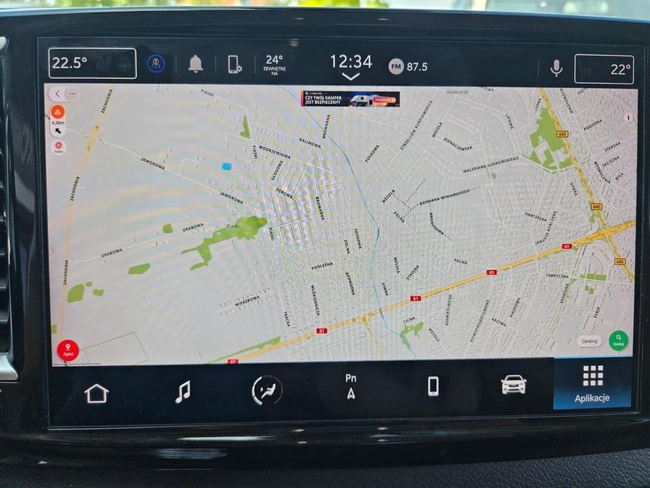 uconnect 5 Chrysler Pacifica polski mapy lektor lampy youtube spotify