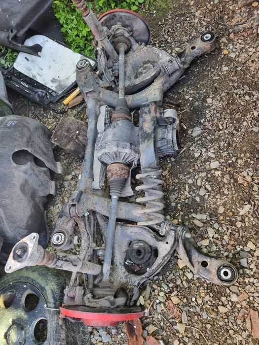 Audi A6 C6 4F 4F0 Dyfer Sanki Zawieszenie Tył Belka Kołyska 3.0 tdi BM