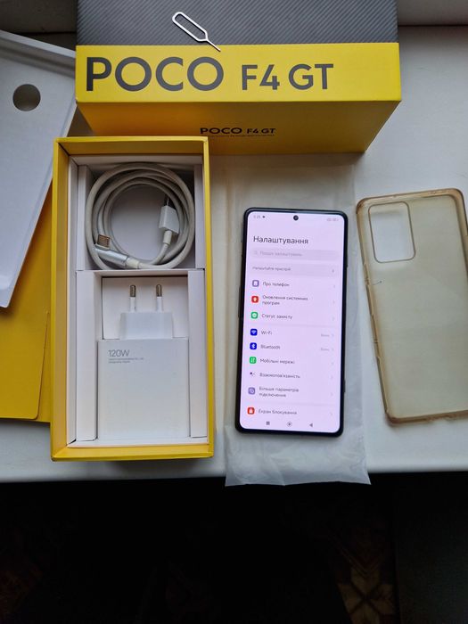 Poco F4 GT 8/128GB Global ігровий на Snapdragon 8 Gen 1