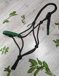 Halter z zielonym nachrapnikem