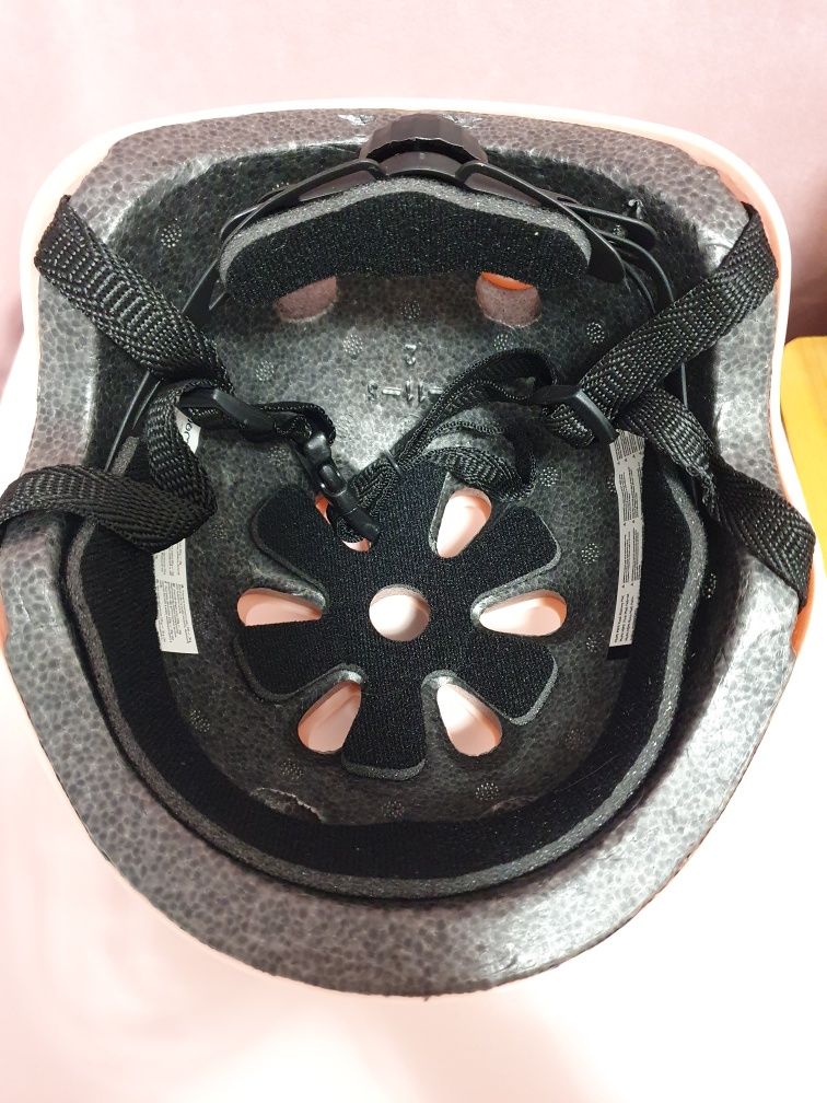 Kask dziecięcy Momi Mimi