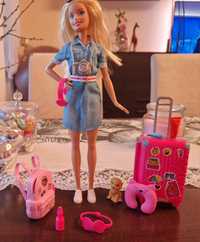 Lalka Barbie podróżniczka z walizką