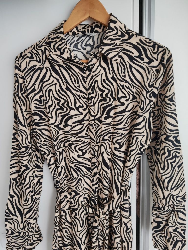 Vestido Stradivarius